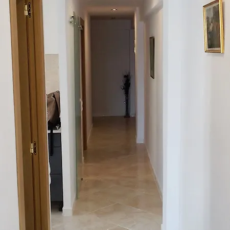 Hotel Francia - Two Bedroom *